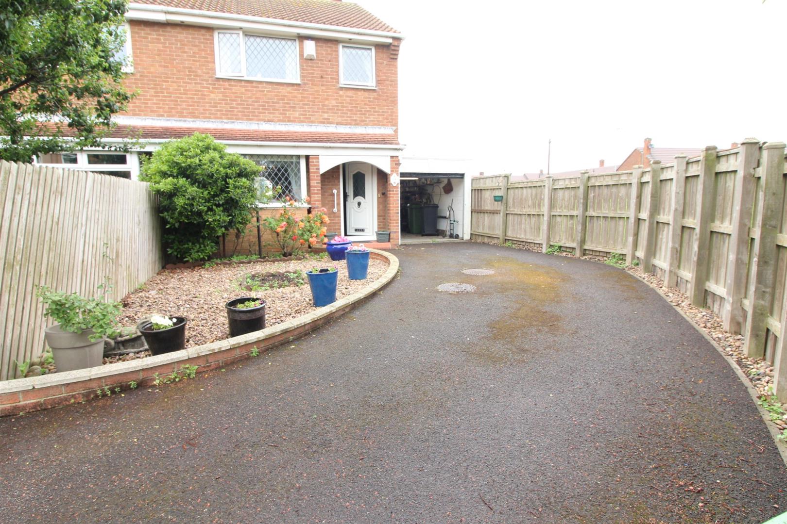 Property Manor View, NewbigginByTheSea House SemiDetached